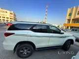 تويوتا فورتنر 2021 SUV للإيجار - أبيض، 7 مقاعد